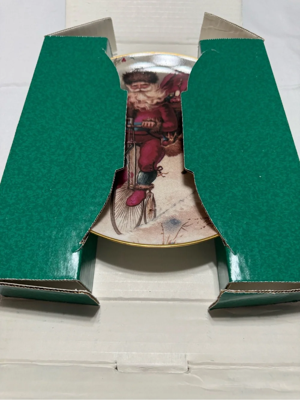 Hallmark Plate with Santa in Burgundy and Gold Accents